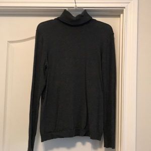 GAP turtleneck sweater